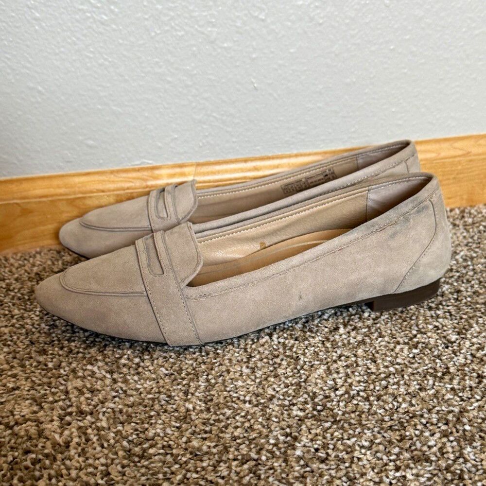 Vionic Savannah Suede Pointed Toe Slip On Loafer Flats Comfort Beige Women’s 9.5